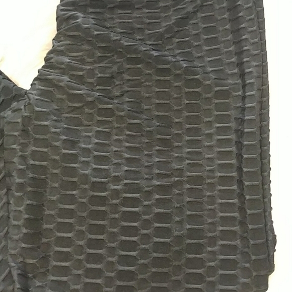 SEXY TikTok Black Leggings - Picture 12 of 13